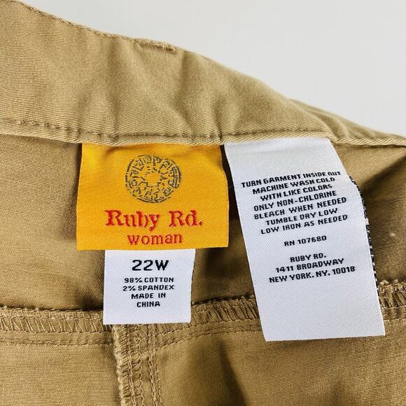 Ruby Rd. Plus Size 22 Straight Leg Pants Tan 5-Pocket Khaki Cotton Blend - Picture 3 of 3
